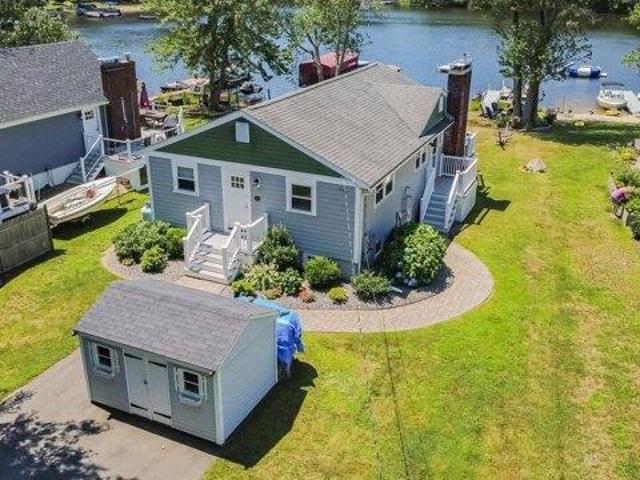 House for sale in New Hampshire
