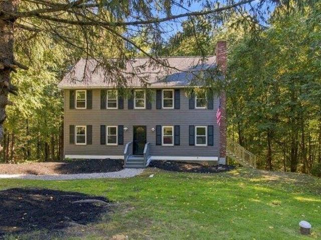 House for sale in Derry, Rockingham County