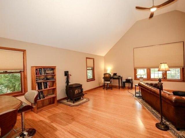 House for sale in Derry, Rockingham County