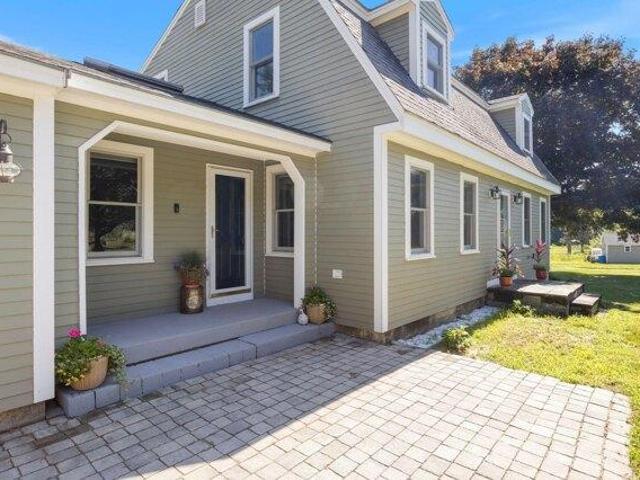 House for sale in New Hampshire