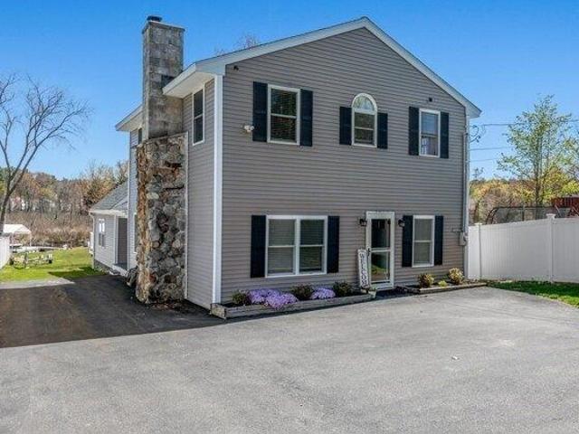 House for sale in Dracut, Massachusetts