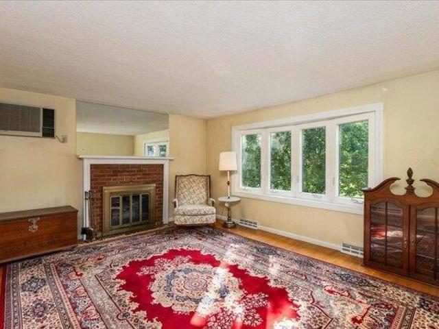 House for sale in Dracut, Massachusetts