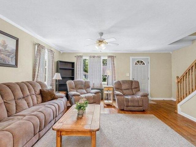 House for sale in Dracut, Massachusetts