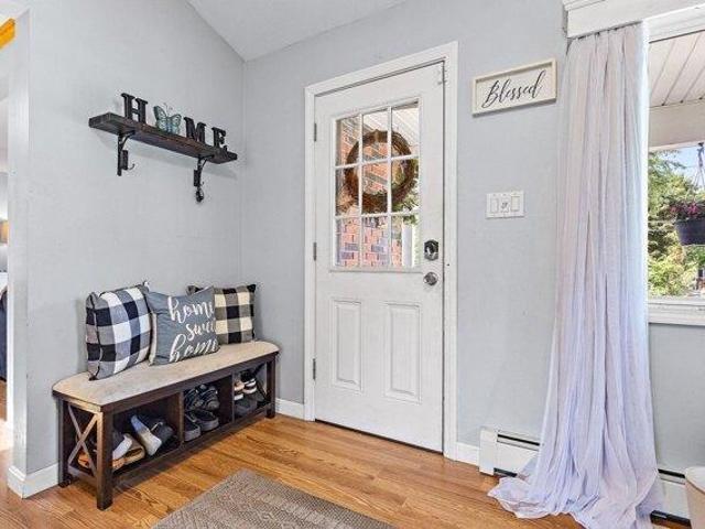 House for sale in Dracut, Middlesex County