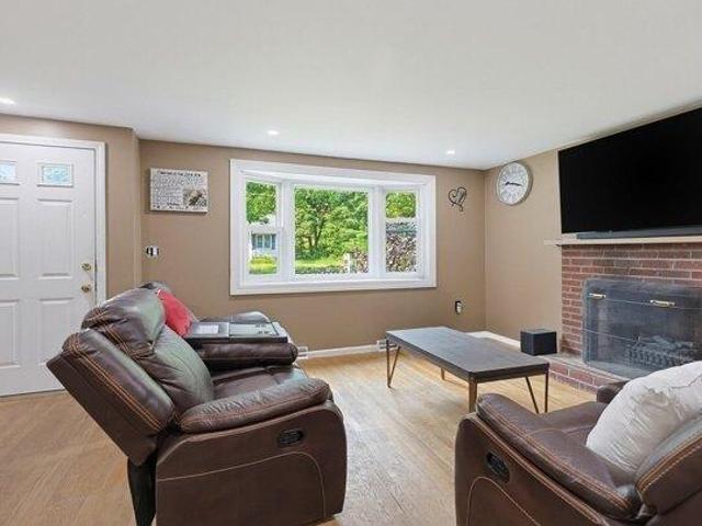 House for sale in Collinsville, Dracut