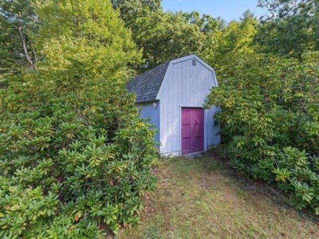 House for sale in Dunstable, Massachusetts