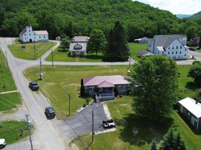 House for sale in Durbin, West Virginia
