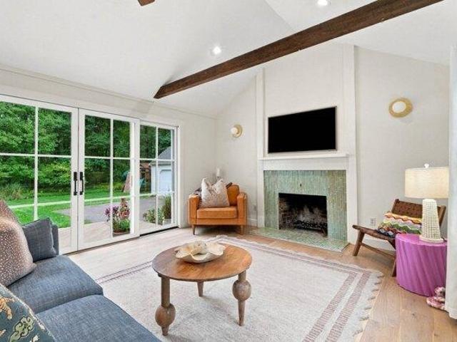House for sale in Northwest Duxbury, Duxbury