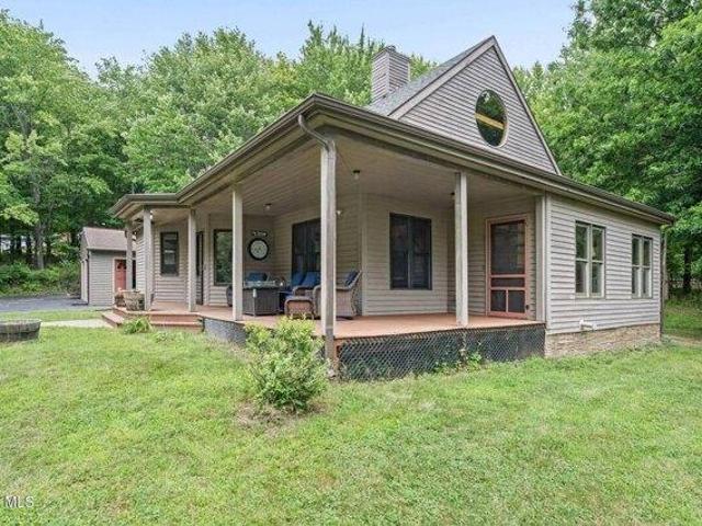 House for sale in Castleton On Hudson, New York