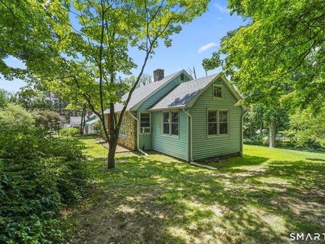 House for sale in East Hampton, Connecticut