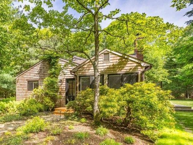 House for sale in Wainscott, New York