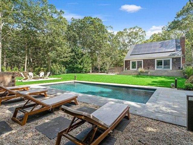 House for sale in Wainscott, New York