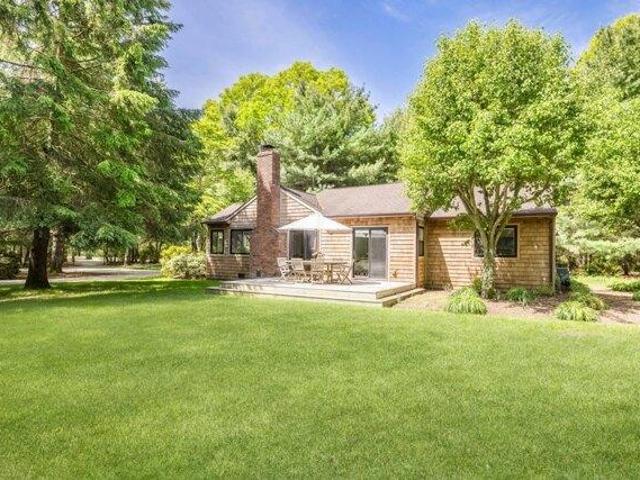 House for sale in Wainscott, New York