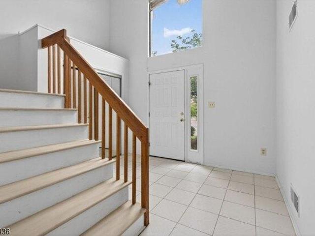 House for sale in East Hanover, New Jersey