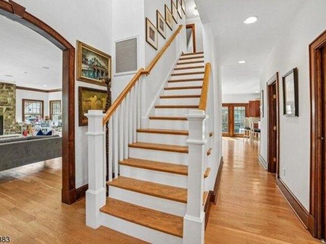 House for sale in East Hanover, New Jersey