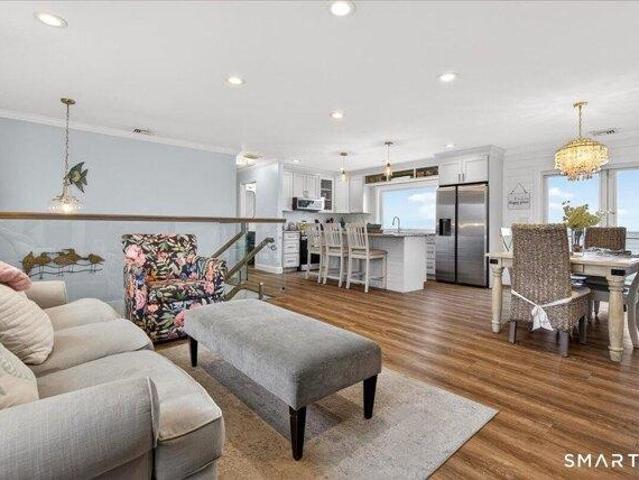 House for sale in Momauguin, East Haven