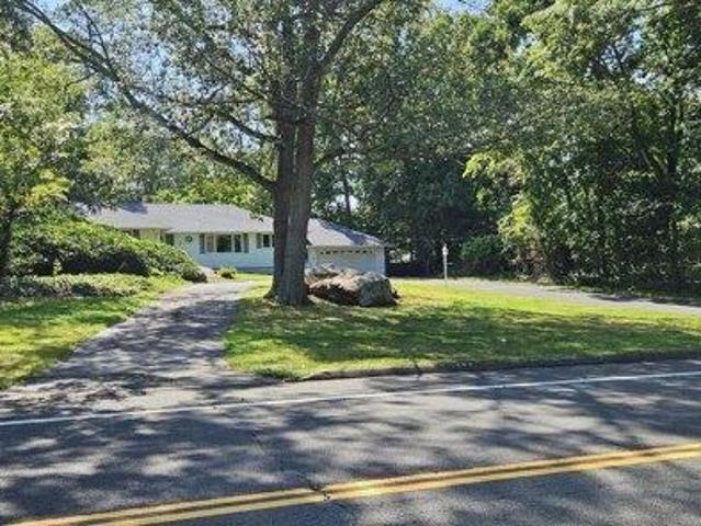 House for sale in Momauguin, East Haven