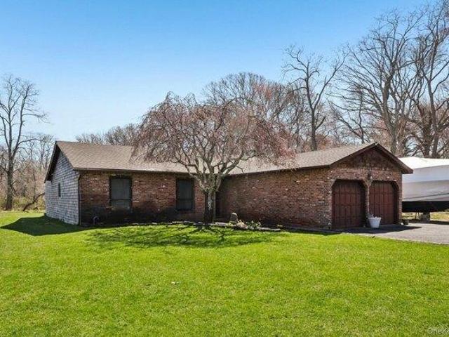 House for sale in Bohemia, New York