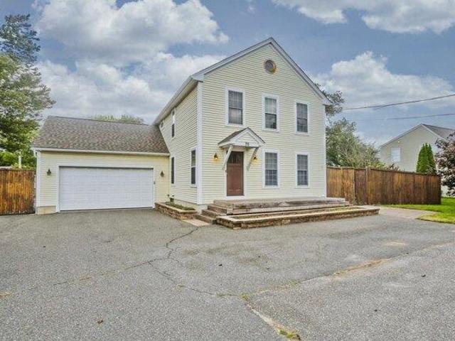 House for sale in Hampden, Massachusetts