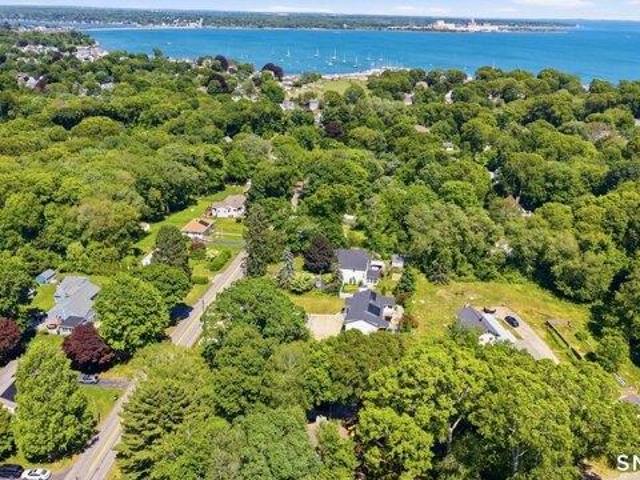 House for sale in East Lyme, Connecticut