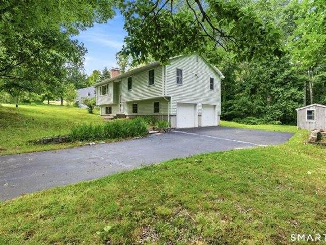 House for sale in East Lyme, Connecticut