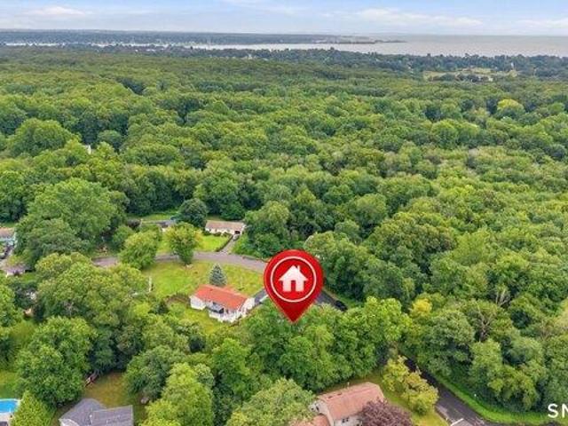 House for sale in East Lyme, Connecticut