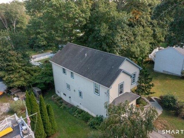 House for sale in Giants Neck, East Lyme