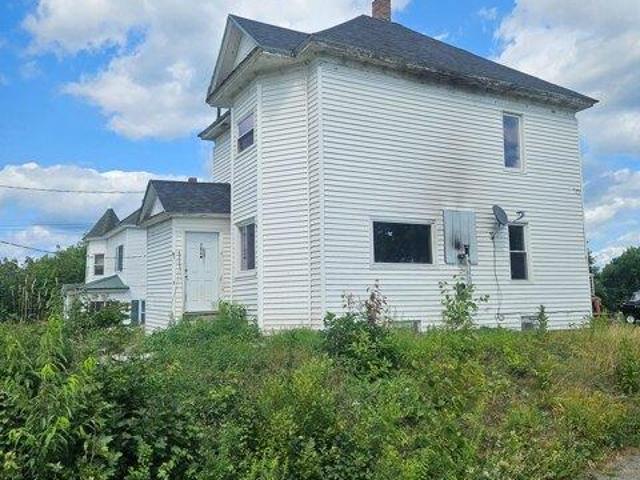 House for sale in East Millinocket, Maine