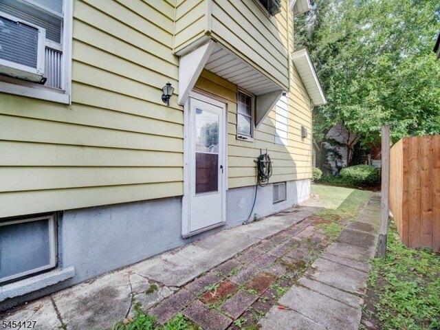 House for sale in Ampere, East Orange