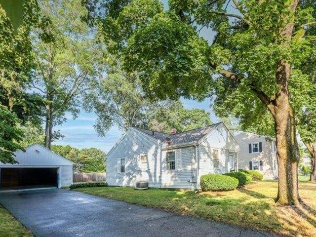 House for sale in Rumford, East Providence