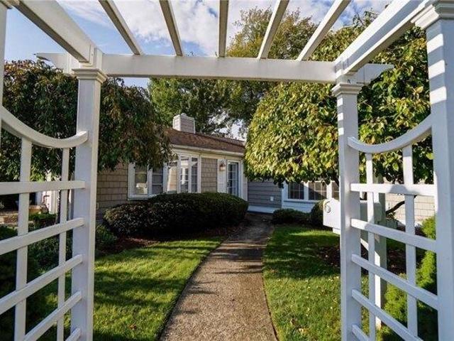 House for sale in Rumford, East Providence