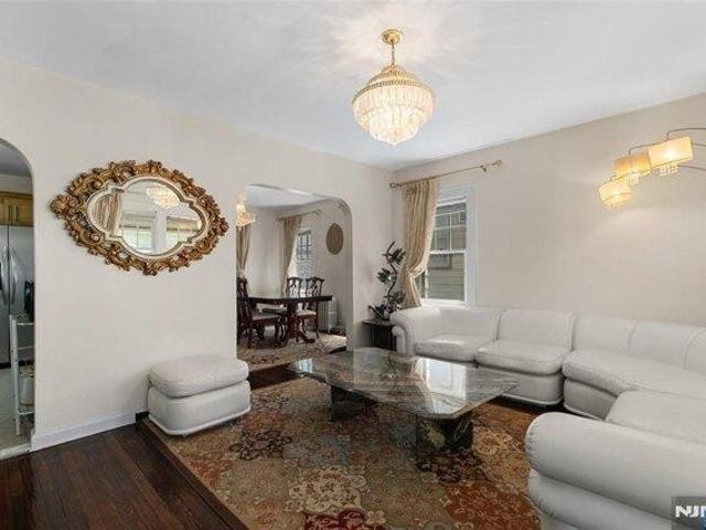 House for sale in East Rutherford