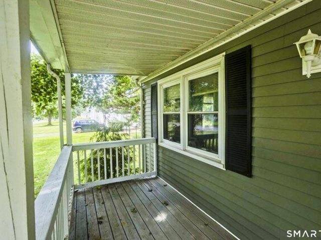 House for sale in Broad Brook, East Windsor