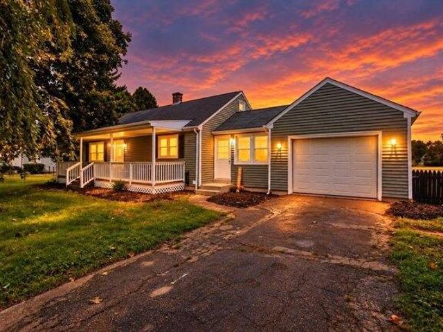 House for sale in Broad Brook, East Windsor