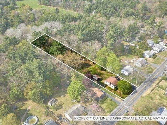 House for sale in Easthampton, Massachusetts