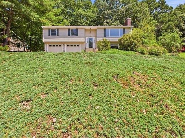 House for sale in Easthampton, Massachusetts