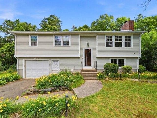 House for sale in Easthampton, Massachusetts