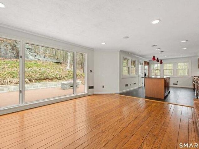 House for sale in Easton, Connecticut