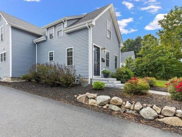 House for sale in North Easton, Easton