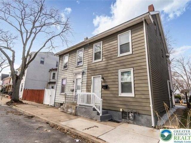 House for sale in Easton, Pennsylvania