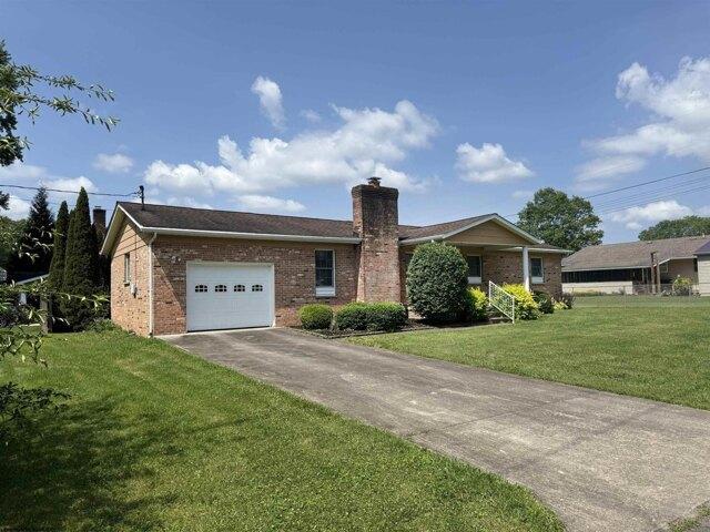 House for sale in Elkins, West Virginia
