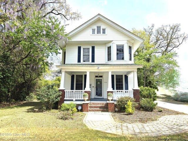 House for sale in Elm City