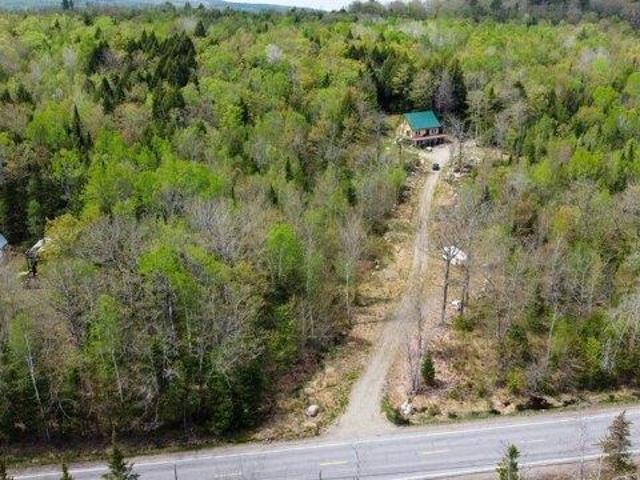 House for sale in Maine