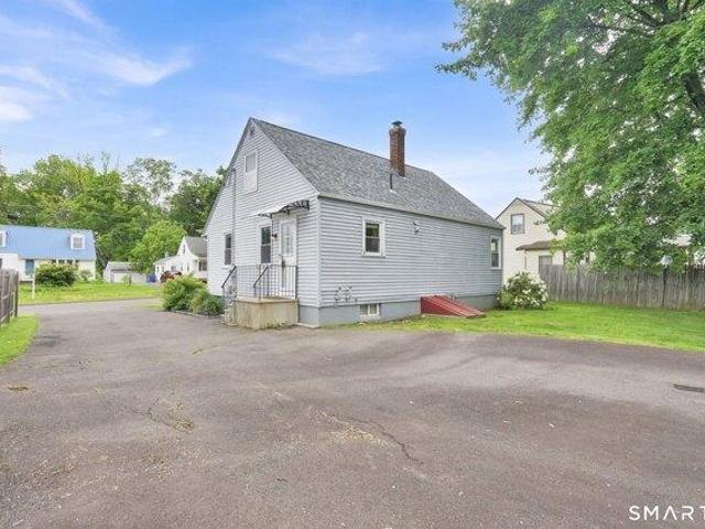 House for sale in Enfield, Connecticut