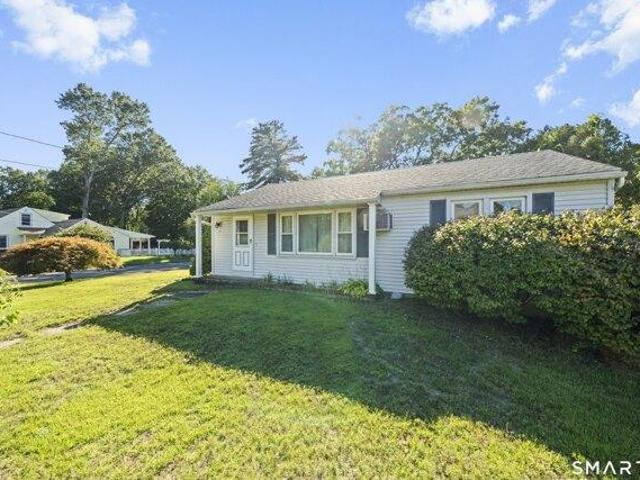 House for sale in Hazardville, Enfield
