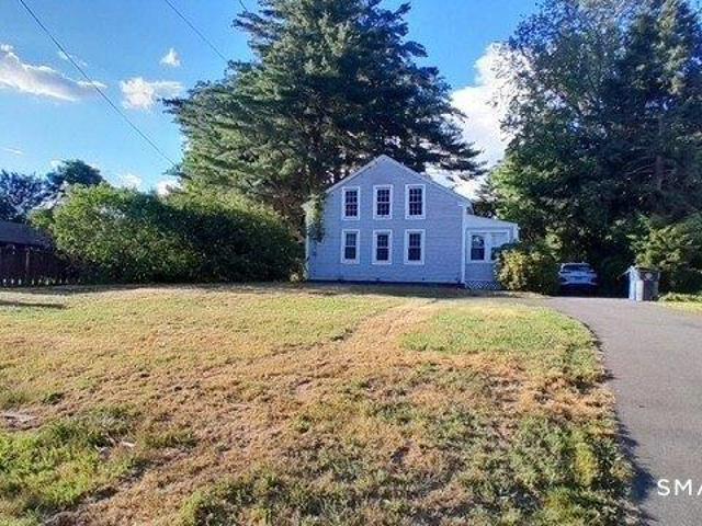 House for sale in Hazardville, Enfield