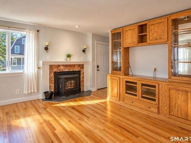 House for sale in North Thompsonville, Enfield