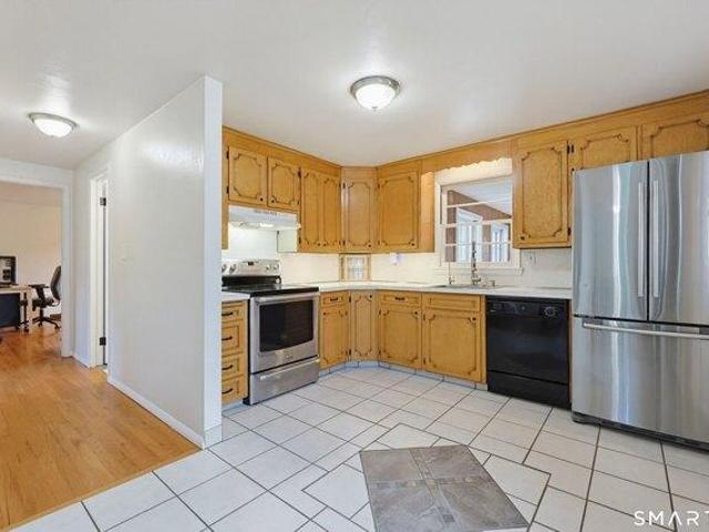 House for sale in Kings Corner, Enfield