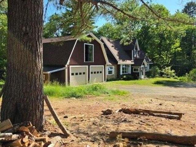 House for sale in Maine
