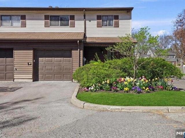 House for sale in Tenafly, New Jersey